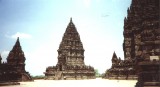 Bestandsnaam=Indonesie_-_Prambanan.jpg
Bestandsgrootte=218KiB
Afmetingen = 704x386
Datum toegevoegd = 22 feb 2014 Indonesie_-_Prambanan.jpg